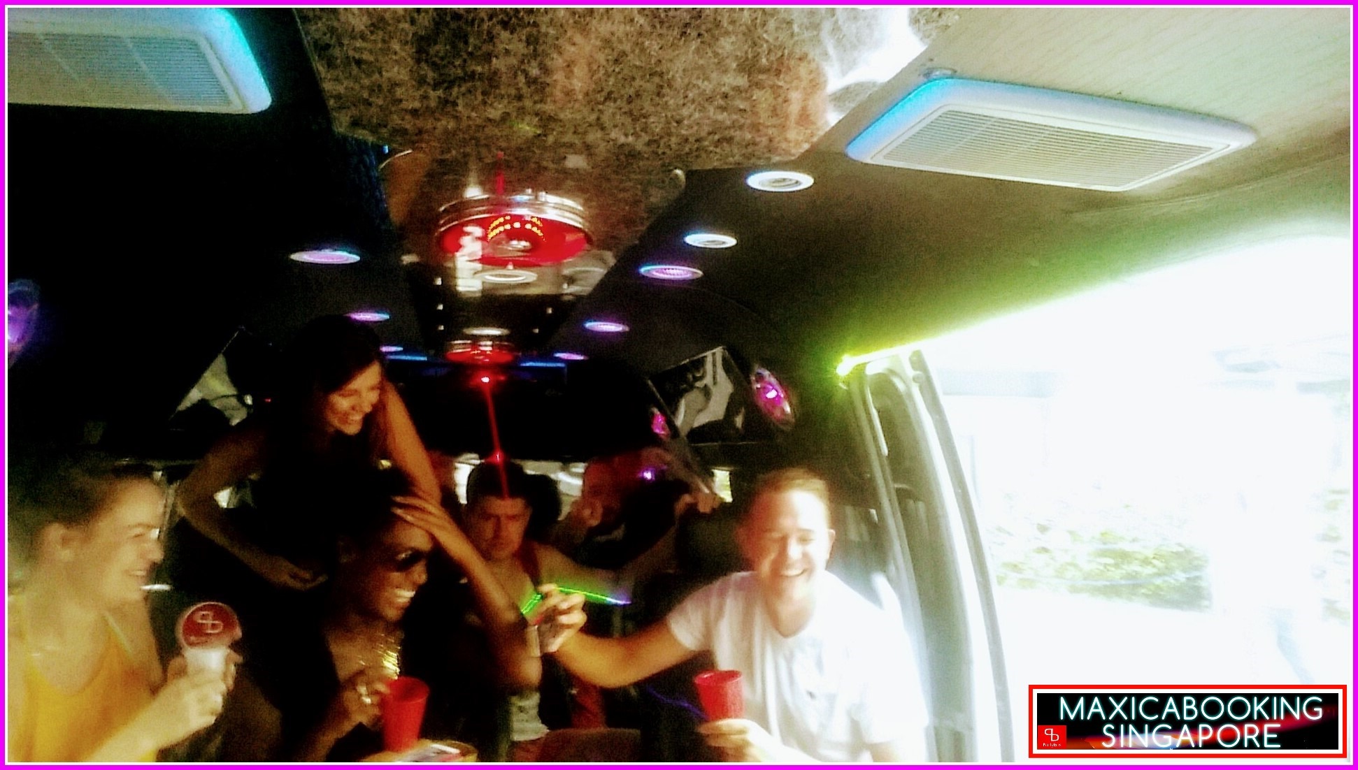 Party BUS Club Hop